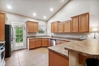 Suncrest Hideaway - 1