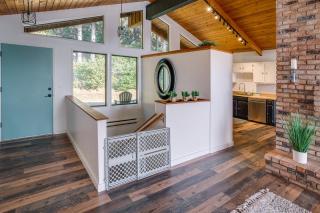 Tree-Lined Gold Beach Retreat w/ Multiple Decks! - 7