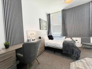 Yastayzzz at Studio 4 The Lofts Pierpoint Street - 0