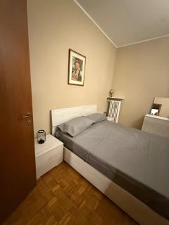 Spacious and bright three-room apartment 10 minutes from Milan- spazioso e luminoso 3 locali a 10 min da Milano - 4