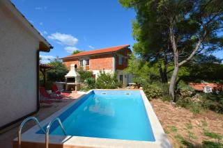 Holiday house with a swimming pool Basina, Hvar - 8731 - 1