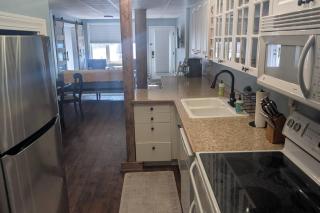 Peninsula Point Cozy Lakefront Condo 1BR 1BA - 6