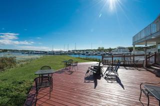 Peninsula Point Cozy Lakefront Condo 1BR 1BA - 2