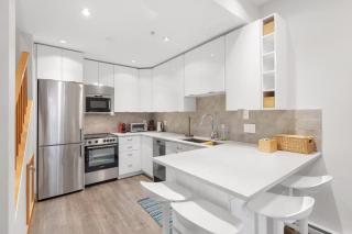 Northlands Walk to village, slopes - Luxury 4-bed - 4