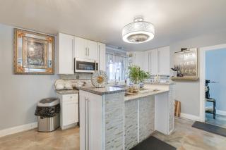 Near Parks & Eats! Elegant Southwest Chicago Home - 3