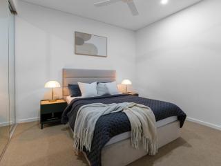 Panoramic Skyline Apartment - Walk to South Bank - 6