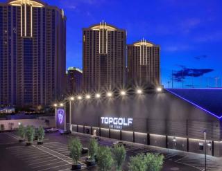 MGM Signature No Resort Fees, Jacuzzi & Pools - 4