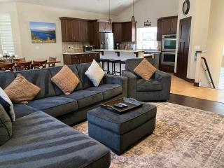 New Home in Coveted Location with Backyard - 10 Minutes to Ski Slopes Beach - 6