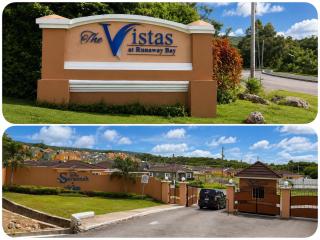 Runaway Bay Oasis 2 BDR 2 Gyms 2 Pools - 2