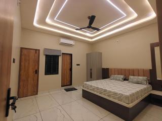 Surela Homestay - 8