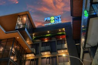 Front One Harvest Hotel Wonosobo - 0