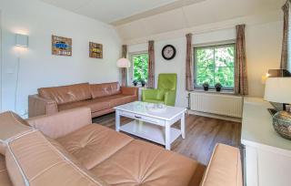 3 Bedroom Stunning Home In Den Ham - 1
