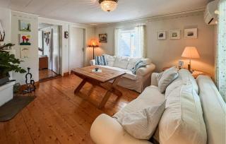 2 Bedroom Lovely Home In Ödeshög - 1