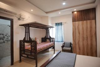 The Royal Vintage Luxury in Kashi - 4