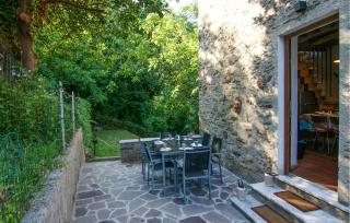Lovely Home In Basati With House A Panoramic View - 1