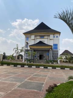 JERICO VILLA HOTEL AND GARDEN Anambra Airport hotel - 1