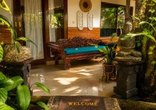 Jungle Hideaway Villas 2 - River Cafe - 4