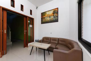 RedDoorz @ Jalan Danau Limboto - 1