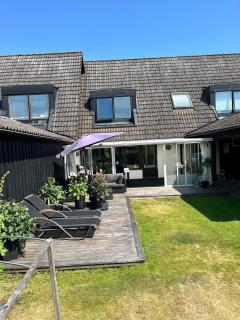 Bright house close to the beach, city center and free parking - 4