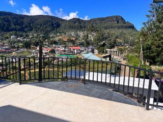 Regal Montara Hostel - 8