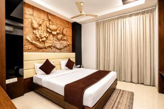 Hotel Sawamani - 100 Meters from Khatushyam ji - 9