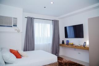 2 bedroom suite sleeps 8 in Central Bacolod - Bacolod - 6