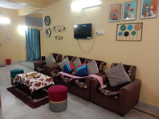 Two BHK Fully Furnished Flat - Near Charminar and Salar Jung Museum - 5