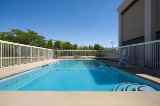 Hampton Inn Winfield Teays Valley - 3