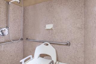 Hawthorn Suites Midwest City - Midwest City - 5