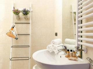 Sky Gate Gold Airport Terrace - 4