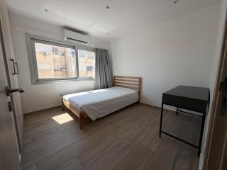 Modern 2BR Beachfront Apt with Communal Pool - 6