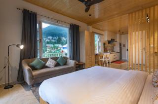 Oaknest BNB and luxury Homes - 1