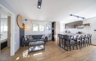 Stunning Home In Zerava - 8