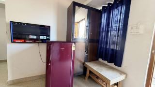 REST POINT GUEST HOUSE AND APPARTMNTs - 9