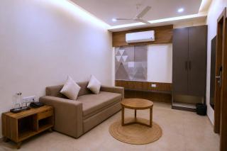 Raahi Home Stay Near Iskcon temple & Pushpa Mission Hospital - 2