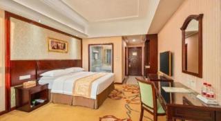Vienna Hotel Shenzhen International Exhibition Center Fuhai Qiaotou - 1