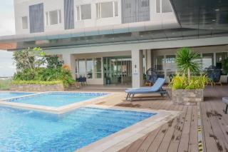 Studio good for 4 on Lacson St, downtown Bacolod - 6