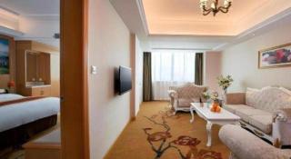 Vienna Hotel Guangdong Qingyuan Wanda Plaza Xincheng Beijiang - 6