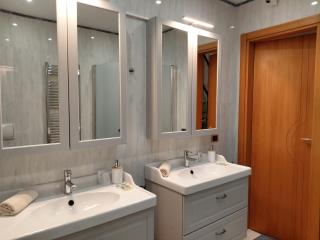 B&B Piazza Marconi - 8