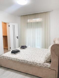 Apartment Domovik Кирила і Мефодія 11 2 - 2