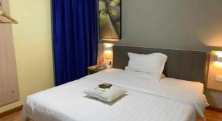 7 Days Inn Wuhan Hanzheng Street Shengli Road Metro Station - 7