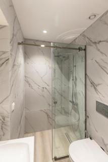 Ohana Suites, Cozy Apt near Miaouli Square - 1