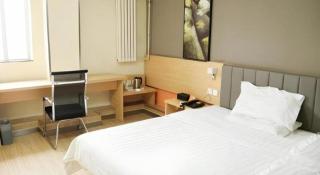 7 Days Inn West Gate of Taiyuan University of Technology - 4