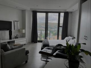 Infinite bedfordview - 4