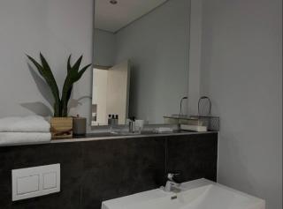 Infinite bedfordview - 1