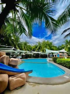 Sun Plaza Subic Hotel - 4