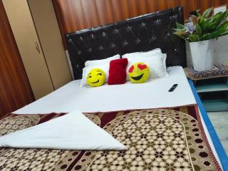 T & G Guest House - 4