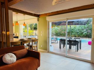 La Villa Belly - ancienne grange avec piscine et home cinema - 7