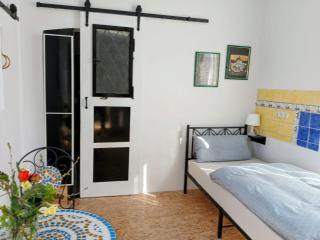 V KONTINENTE GUTSHOF Saniertes Hof Ferienwohnung Apartments - 2
