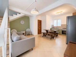 La Perla Holiday Apartments - 5